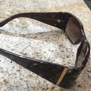 Gucci sunglasses tortoise gold